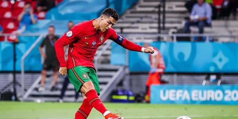 Cristiano Ronaldo (Bồ Đào Nha)