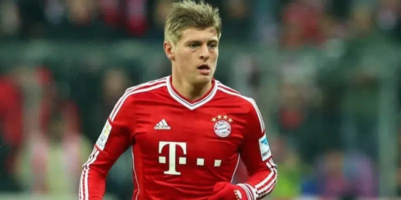 Sự bắt đầu của huyền thoại Toni Kroos
